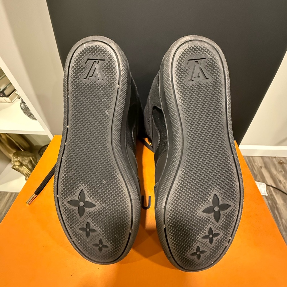🔥24HR SALE🔥 Authentic Louis Vuitton WedgeBlack High-Top monogram Sneakers - Picture 7 of 13